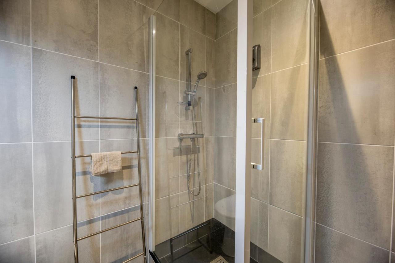 פאו Quartier Du Chateau, Superbe Appartement Avec Parking מראה חיצוני תמונה