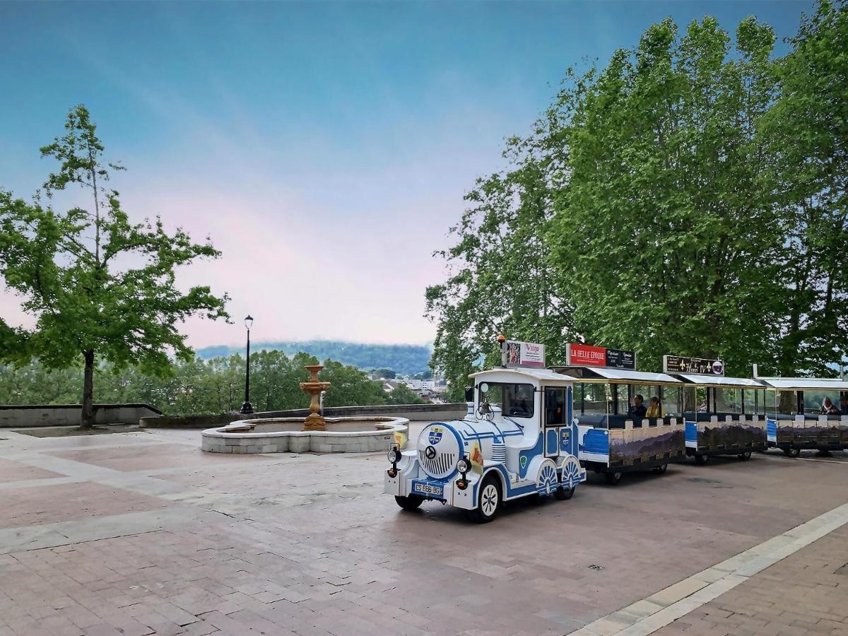 פאו Quartier Du Chateau, Superbe Appartement Avec Parking מראה חיצוני תמונה